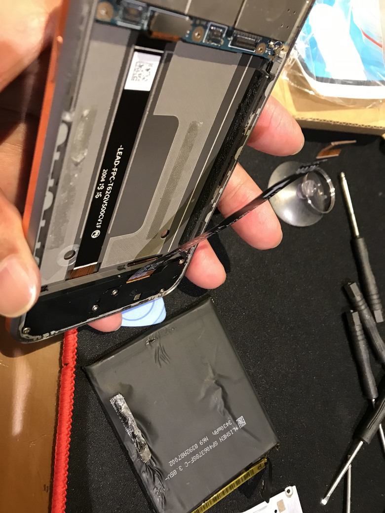 Nokia 8.1 更換電池