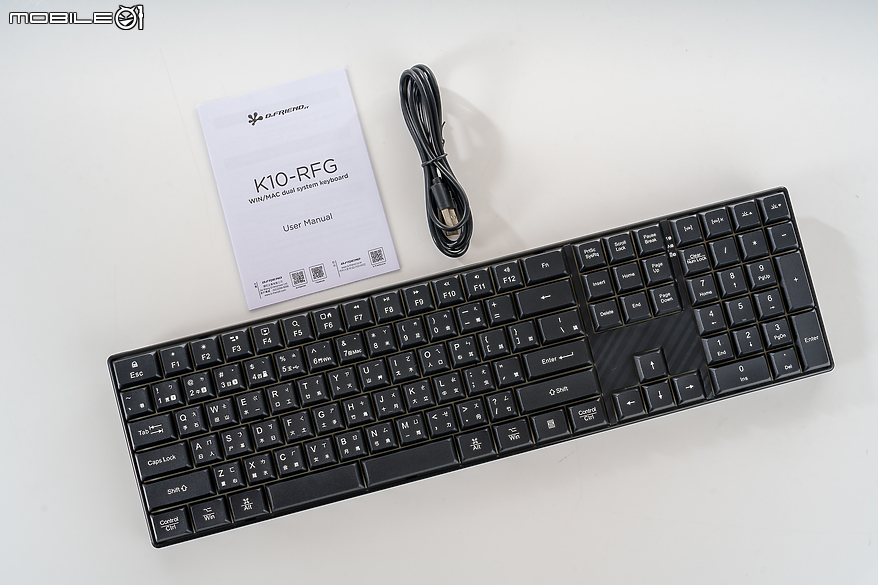 B.FRIEND K10 三模發光充電式鍵盤開箱試用｜舒適安靜敲擊感並支援雙系統切換