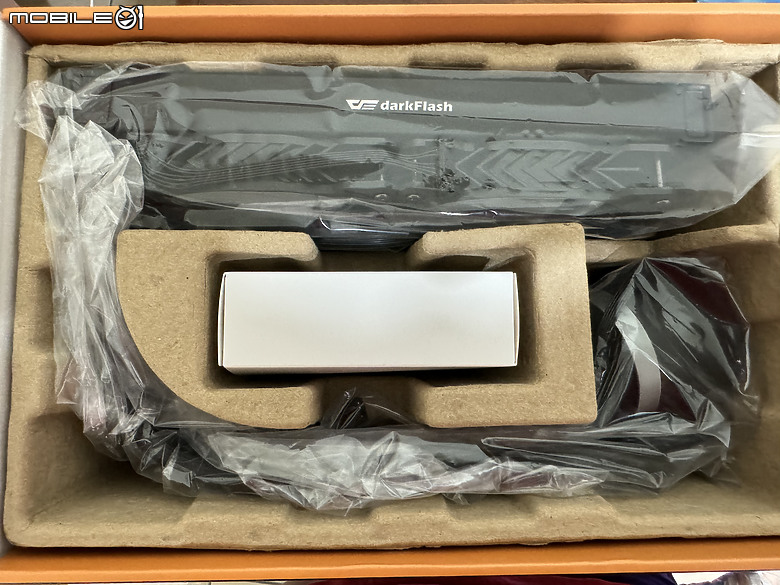 DRX70 Mesh ATX PC Case + DN240 開箱介紹