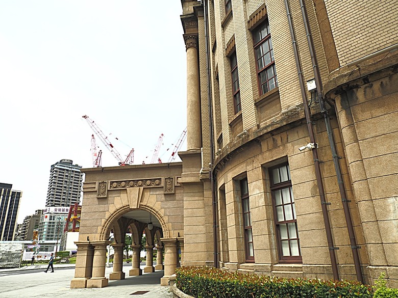 臺北府城北門、臺北郵局、撫臺街洋樓、博愛路街屋、三井舊倉庫、鐵道部廳舍與臺北工場 — 臺北建城140年登北門城樓與集章活動 & 週邊歷史景點巡禮