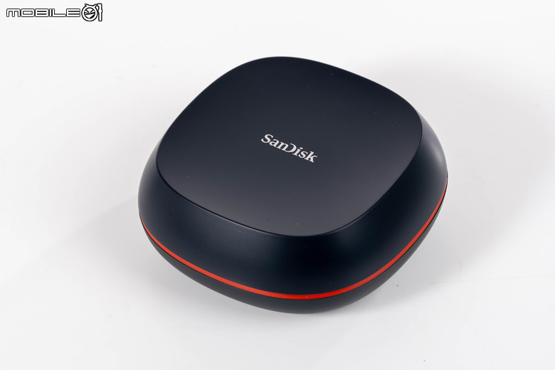 WD SanDisk Desk Drive 外接式 SSD 開箱實測 小巧身形卻具有 8 TB 大容量配置!