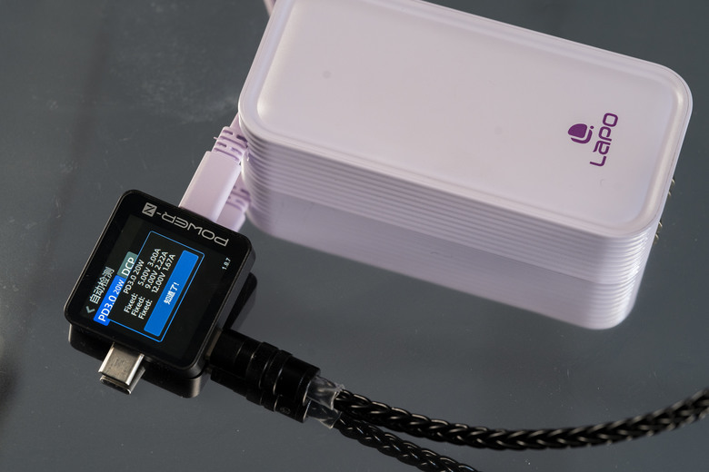 【開箱測試】LAPO WT-06C 二合一充電器行動電源 對比idmix ch10
