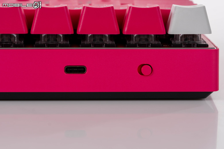 羅技 G PRO X 60 LIGHTSPEED 電競鍵盤開箱試用 以極簡按鍵配置提供遊戲玩家暢快操作體驗