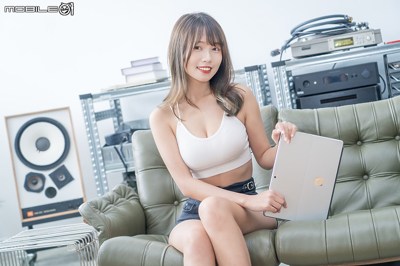 微軟 Surface Pro 10 商務版|升級視訊品質與續航的 AI 二合一筆電!