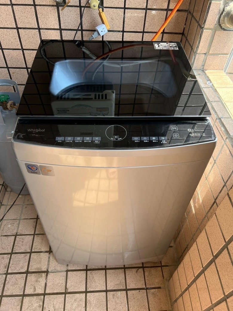 全新惠而浦17公斤窄身變頻洗衣機(VWED1711BS)使用心得