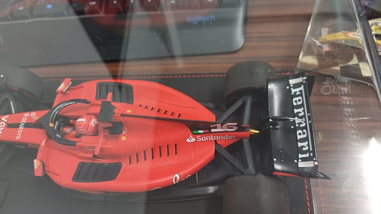 [開箱]F1 2023 BBR 1:18 FERRARI SF-23