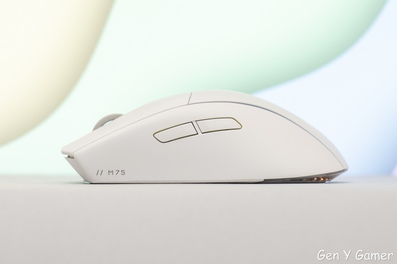 白色款 M75 真的來了!Corsair M75 Wireless 遊戲滑鼠
