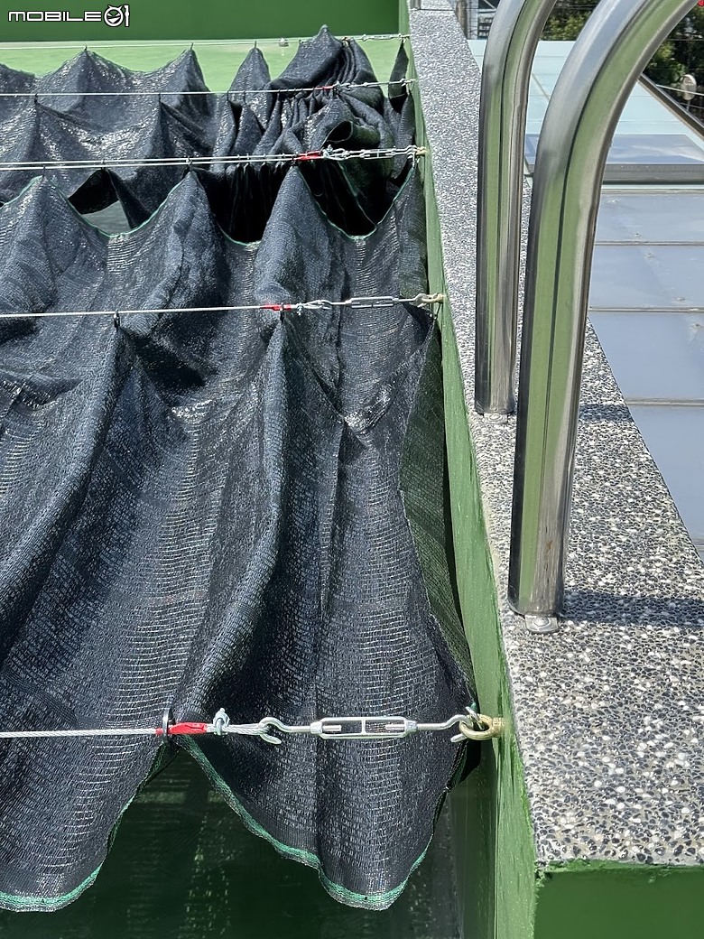 【分享】炎炎夏日降溫超有感 頂樓防曬、隔熱黑網架設(6/27全國最高溫地區38.5度溫度記錄)