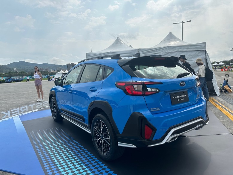 陪女友跑路跑，巧遇Crosstrek GT和文姿云