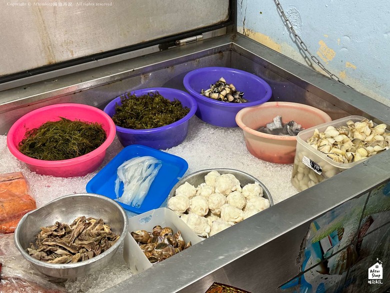 點我看大圖 屏東恆春|紅柴坑愛玉海產店_看完海龜到港邊吃新鮮海鮮