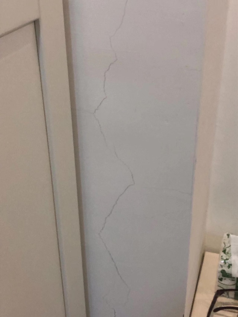 地震後裂縫