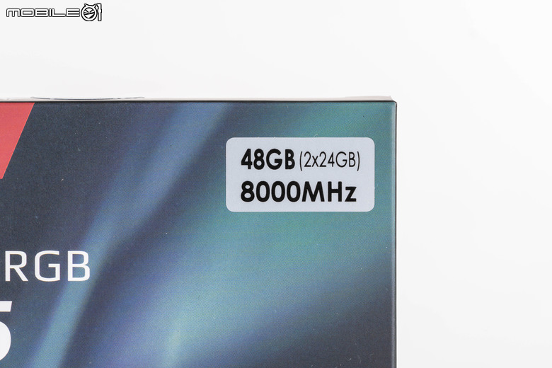 十銓 T-FORCE XTREEM ARGB DDR5-8000 記憶體開箱實測 加入大面積燈效設計與高速傳輸搭配