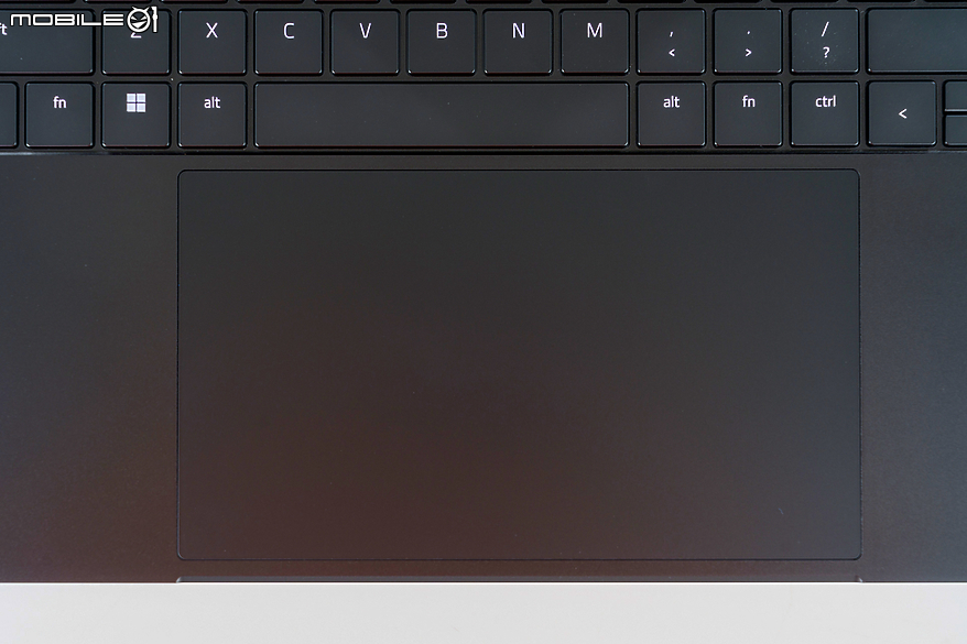 Razer Blade 18（2024）獨家實測｜以旗艦之姿強勢回歸的靈刃筆電