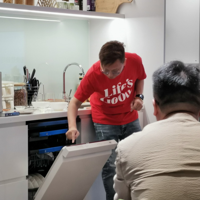 LG廚房美型智慧家電 - 不只是美型，還有滿滿創意加上智慧功能。