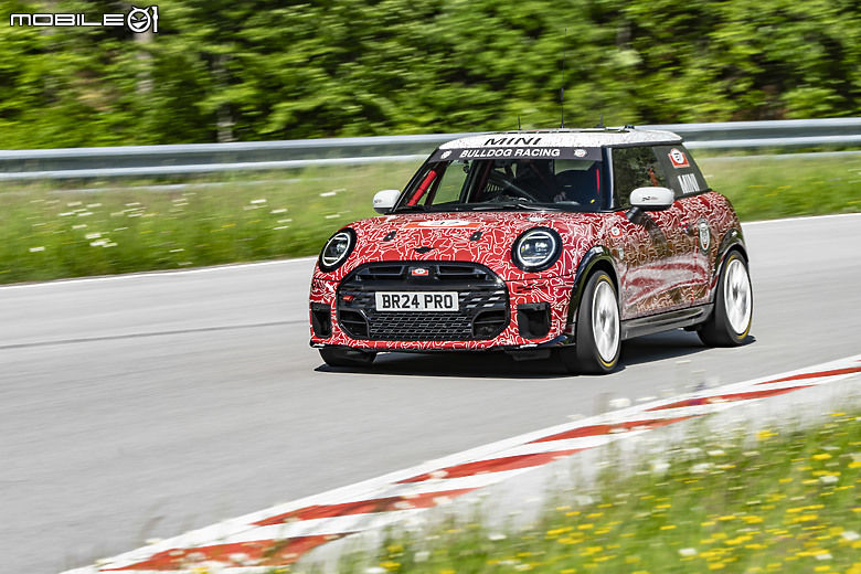 【海外新訊】大改款MINI Cooper JCW將參加紐柏林24小時耐力賽，新車預計秋季登場！