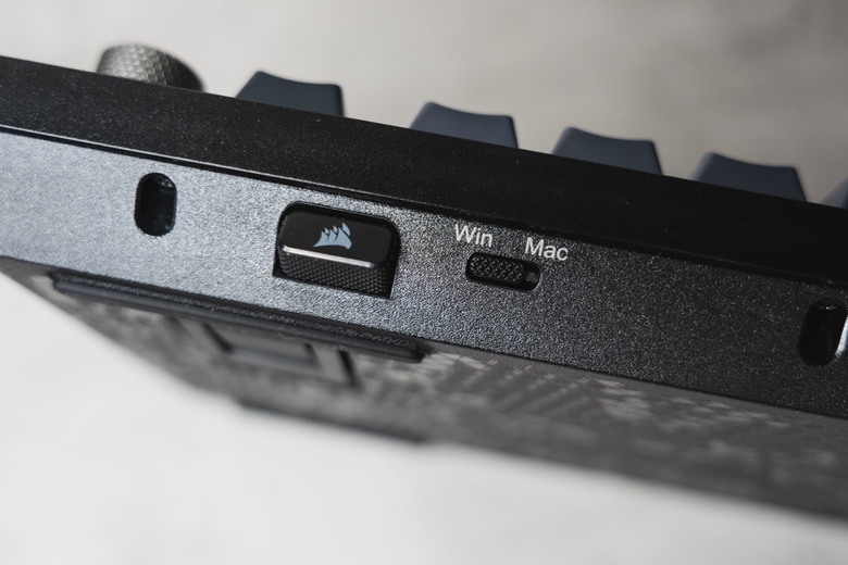 【開箱】CORSAIR K65 PLUS WIRELESS 三模機械式鍵盤