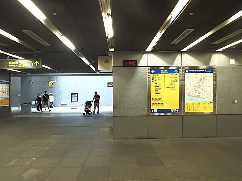 臺北府城北門、臺北郵局、撫臺街洋樓、博愛路街屋、三井舊倉庫、鐵道部廳舍與臺北工場 — 臺北建城140年登北門城樓與集章活動 & 週邊歷史景點巡禮