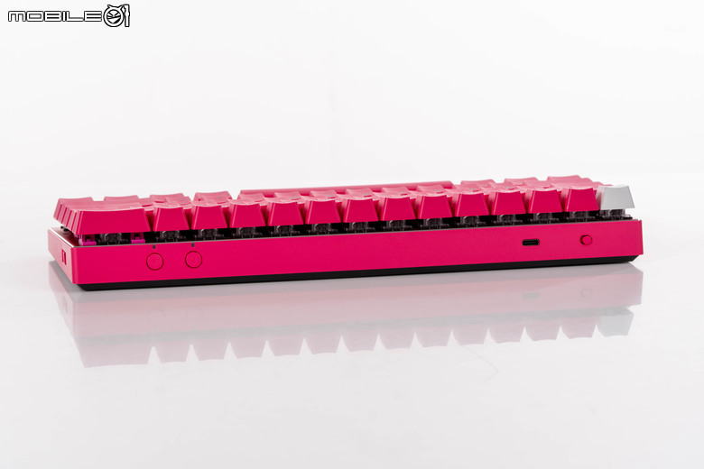 羅技 G PRO X 60 LIGHTSPEED 電競鍵盤開箱試用 以極簡按鍵配置提供遊戲玩家暢快操作體驗