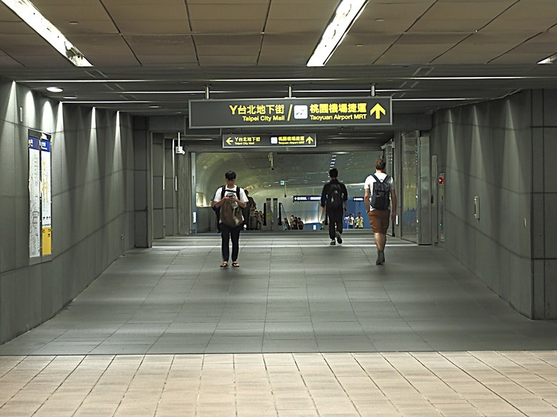 臺北府城北門、臺北郵局、撫臺街洋樓、博愛路街屋、三井舊倉庫、鐵道部廳舍與臺北工場 — 臺北建城140年登北門城樓與集章活動 & 週邊歷史景點巡禮