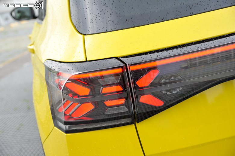 Volkswagen T-Cross 小改款試駕|質感與功能升級、都會區的亮眼焦點!
