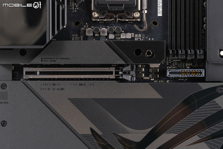 ROG BTF 背插主機板／顯示卡／機殼組合實裝體驗 打造頂級視覺效果的不二之選