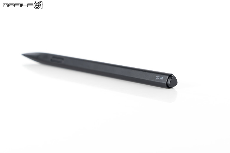 LG gram Pro 2-in-1 測試報告|最纖薄輕巧的 AI 翻轉觸控筆電!