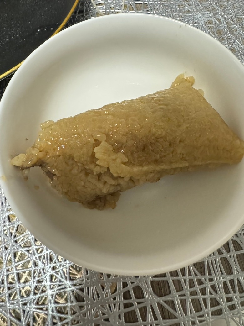 開箱今年收到的端午禮盒之二顆黑豬肉粽