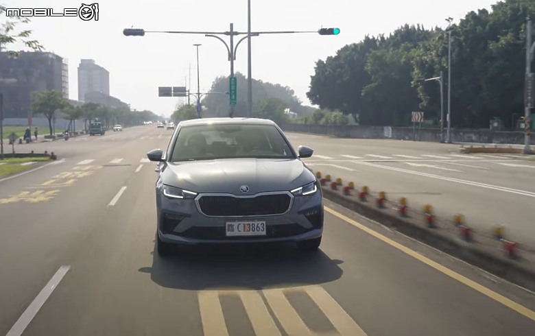 【影音試駕】Skoda Scala 1.5T小改款,空間依舊超強,還有帥氣臉龐!