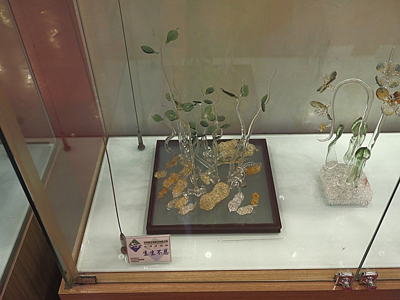 玻璃媽祖廟-台灣護聖宮、臺灣玻璃館、白蘭氏健康博物館、緞帶王觀光工廠、卷木生活館,外掛大埔鐵板燒 — 「2024鹿港慶端陽」活動之三 — 彰濱工業區觀光工廠群