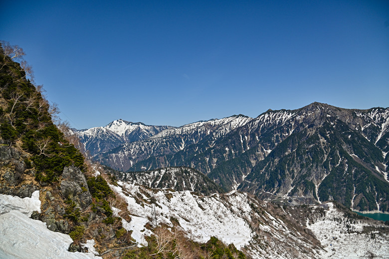 白雪皚皚的立山黑部與鬱鬱葱葱的上高地散步之旅-上