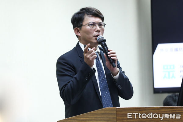 岳父擁12建案黃國昌強調「從未介入」：別懷疑我支持居住正義的信念