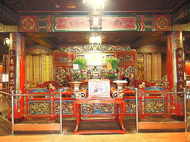 鹿港老街(隘門、友鹿軒、意和行、半邊井)、天后宮、新祖宮(勅建天后宮)、城隍廟、永安宮、三山國王廟、南靖宮，還有兌換贈品的彰化縣旅遊服務中心 — 「2024鹿港慶端陽」活動之四 — 鹿港老街與市街北段廟宇群