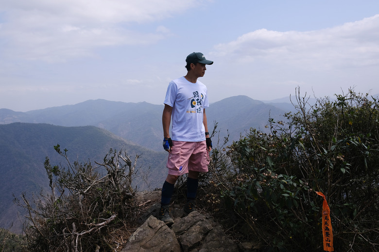 點我看大圖 【巴層巴墨山】遺世獨立卻讓人驚艷的西瓜河秘境 | 山頂無敵視野環繞