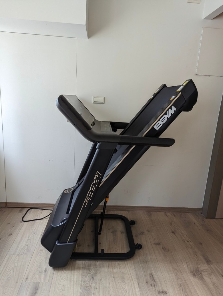 居家訓練維持體能&全家運動都靠這台BGYM T50跑步機