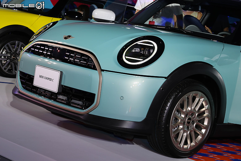 【採訪】MINI Cooper大改款正式上市，劃分兩等級售價153萬元起！