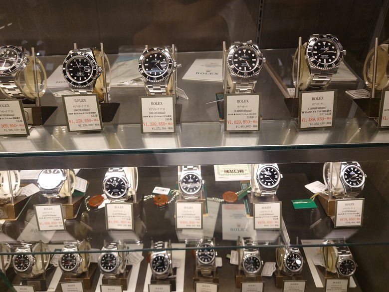 點我看大圖 一日快閃中野買表記-Navitimer Ref. 806 1959 開箱與2024 ROLEX價格與IWC 骨董錶分享