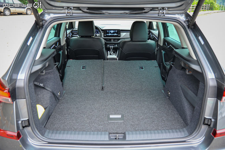 Skoda Kamiq 1.5 TSI 小改款試駕|各項表現均衡、一切都恰到好處的跨界休旅!