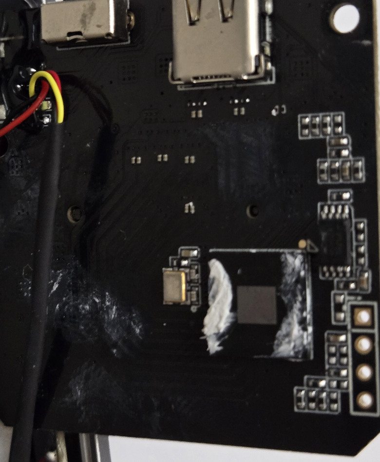 【開箱簡測】Blueendless 藍碩 M280U4 PLUS USB4 (ASM2464PD) M.2/NVMe SSD 外接盒效能簡測 (圖多)