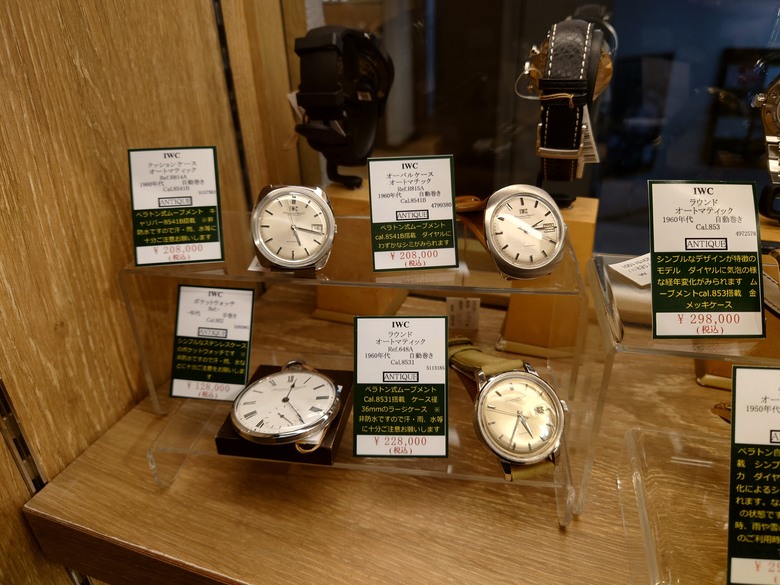 點我看大圖 一日快閃中野買表記-Navitimer Ref. 806 1959 開箱與2024 ROLEX價格與IWC 骨董錶分享