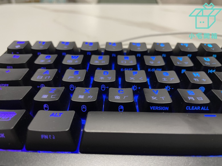 【小宅開箱】德國原廠Cherry XTRFY K5V2 65_機械鍵盤開箱，新軸體的魅力無法擋！