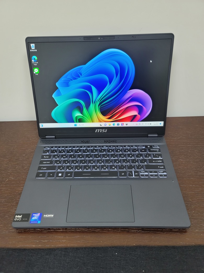 新戰友 MSI Prestige 14 AI EVO 初期心得