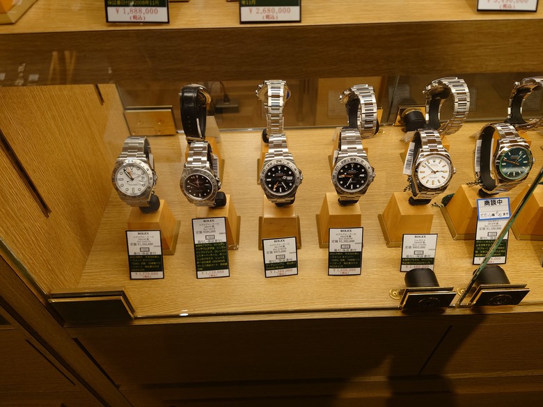 點我看大圖 一日快閃中野買表記-Navitimer Ref. 806 1959 開箱與2024 ROLEX價格與IWC 骨董錶分享