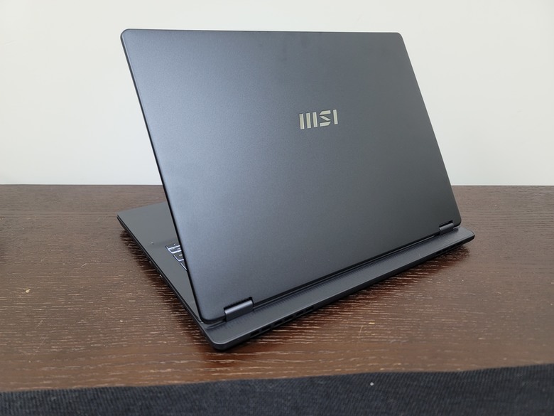 新戰友 MSI Prestige 14 AI EVO 初期心得