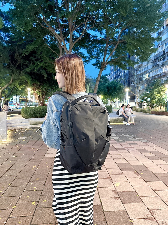 泰格斯 Targus 都市戶外輕運動型後背包 - 輕巧好背 大容量 防潑水