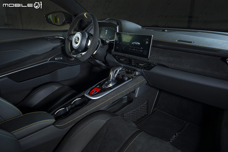 【國內新訊】最強四缸上陣、定價525萬元起，Lotus Emira First Editon抵台發表！