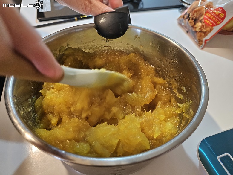 女王想吃地瓜球，又沒賣，那就自己動手做吧!