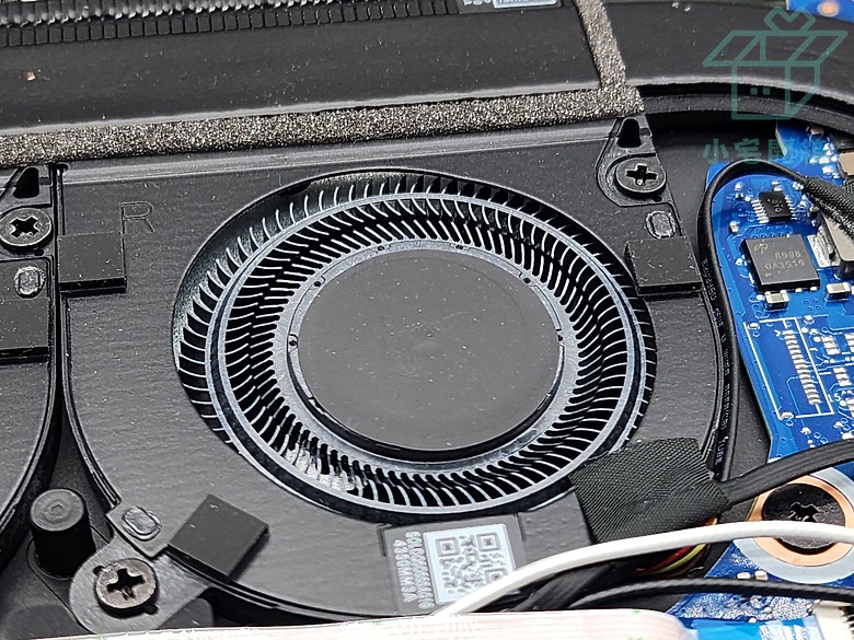 【小宅開箱】Acer Swift Edge SFE16-44 16吋 OLED面板 輕到能轉起來的輕薄大尺寸筆電