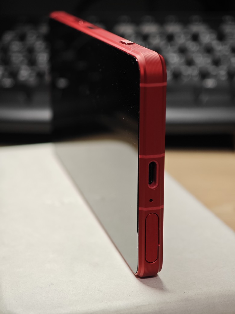 [開箱]：Sony堅持的浪漫-Xperia 1 VI 緋紅版
