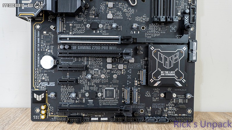 點我看大圖 【開箱】軍規認證主流規格主機板 | TUF GAMING Z790-PRO WIFI