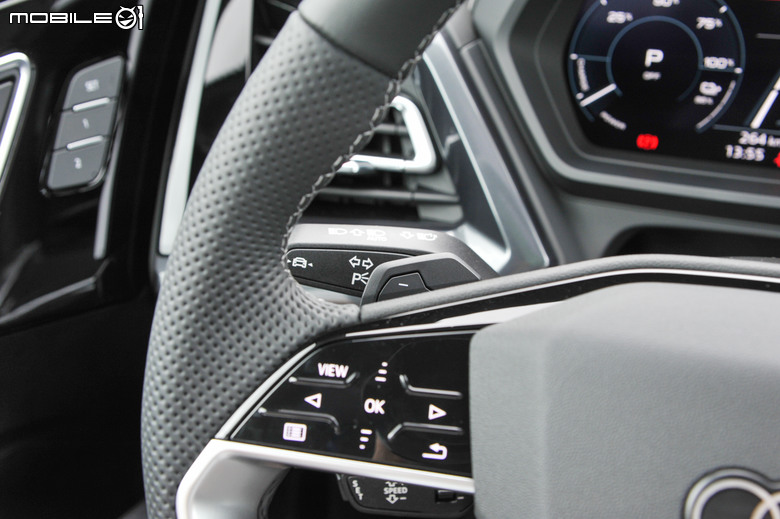 Audi Q4 Sportback e-tron 55 quattro S line 試駕｜又帥又能顧家、表現均衡的電動跑旅車！